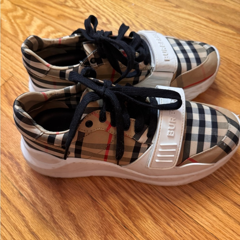 Burberry Beige Check Lace-Up Sneakers